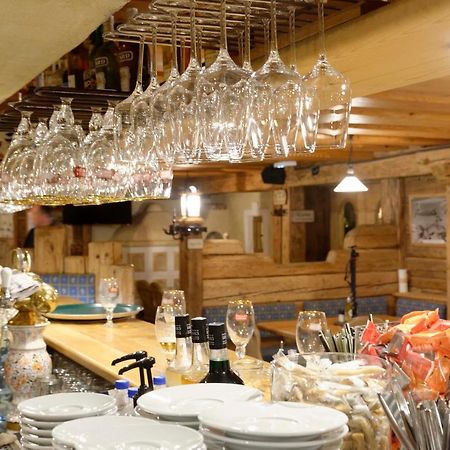 Hotel 3 Etoiles -Restaurant Le Pilatus Courchevel Eksteriør billede