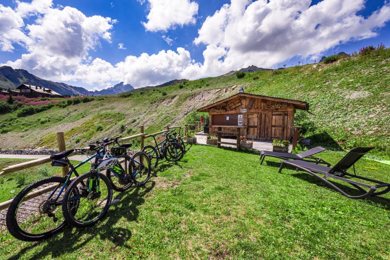 Hotel 3 Etoiles -Restaurant Le Pilatus Courchevel Eksteriør billede