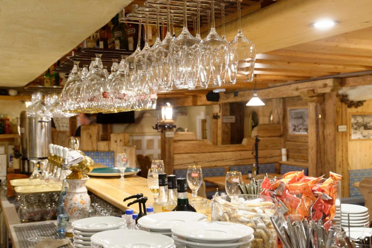 Hotel 3 Etoiles -Restaurant Le Pilatus Courchevel Eksteriør billede