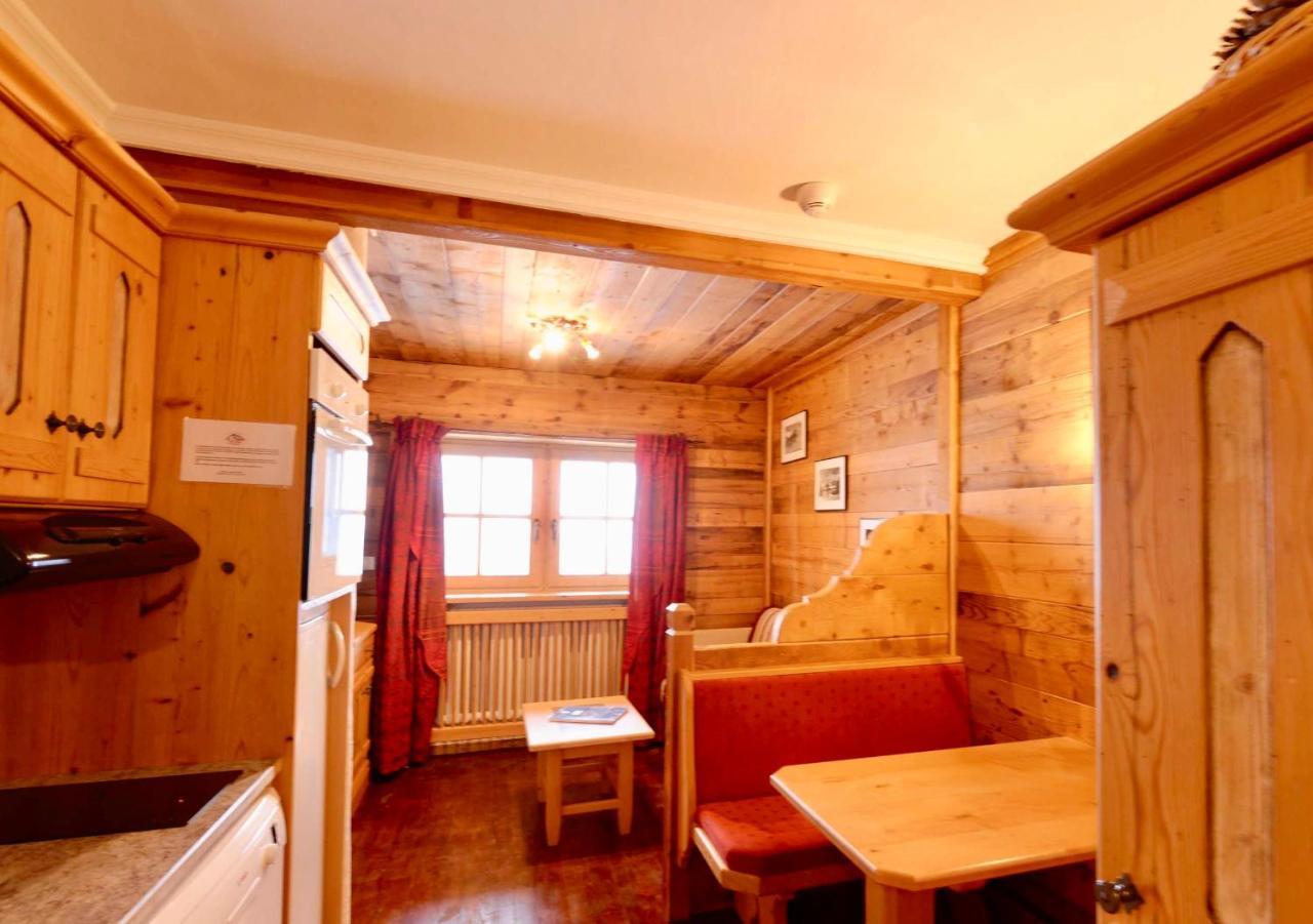 Hotel 3 Etoiles -Restaurant Le Pilatus Courchevel Eksteriør billede